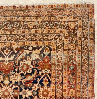 Tabriz Rug Circa 1900’s Size: 125x165 cm                          