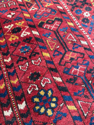 Circa 1870s Beshir engsi rug. Size 109 x 206 cm. Please send me direct mail.

halilaydinrugs@gmail.com

Instagram - @halilaydinrug

                