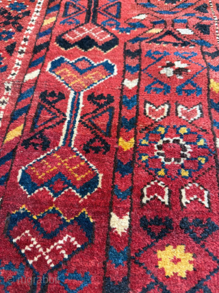 Circa 1870s Beshir engsi rug. Size 109 x 206 cm. Please send me direct mail.

halilaydinrugs@gmail.com

Instagram - @halilaydinrug

                