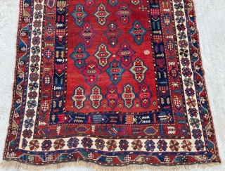 19th Century Karabag Rug Size : 162 x 244 cm                       