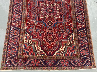 Small Format Heriz Rug Size: 142x195 cm                          