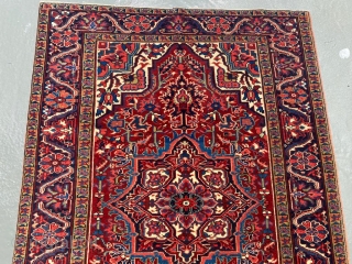 Small Format Heriz Rug Size: 142x195 cm                          