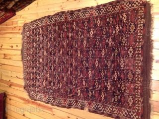 Yamut carpet,
Size 245 cm  x 127 cm                         