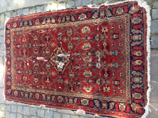 Antique Persian Rug  size is 100x160cm                          