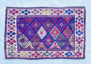 Kurdish jaf bagface 1880 circa,all good Colors and in good condition size 85x55cm
Please Contact this email for more information. 
hamidparsacarpet@yahoo.com             