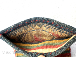 The gold knots of the Qashqai in this unique Gabbeh bag With a very beautiful kilim on the back,perfect condition,size 17x18cm> Please Contact this email for more information.
hamidparsacarpet@yahoo.com     