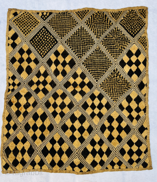 2 kuba Shoowa Textiles Central Africa, Congo, Kingdom of Congo first quarter 20th century… in very good condition Please Contact this email for more information. hamidparsacarpet@yahoo.com       