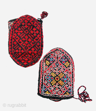 A pair of beautiful antique Persian woolen knitted socks from the Azerbaijan region with silk embroidery. Please Contact this email for more information.
hamidparsacarpet@yahoo.com          