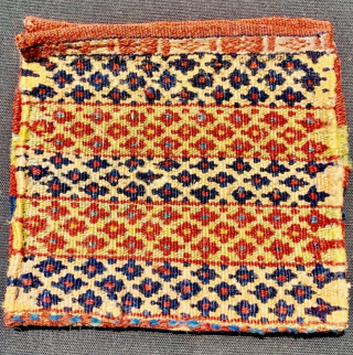 	Very fine Qashqai chanteh 1870 circa all good colors 100%on wool size38x22cm                     