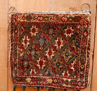 Lovely Qashqai 'Star' Chanteh,  circa 1910,  full pile,   Size is:  33x34cm.  SOLD.  Thank you.            