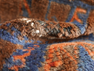 Very fine Baluch bag face,  NE Persia,  later 19th cent.,  with organic dyes of electric blue and orange,  a lovely green(slightly oxidized after a hundred years),  two  ...