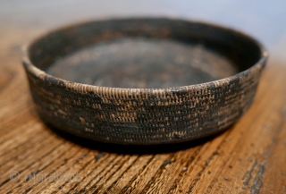 Antique Burmese lacquered wicker basket with an inner shelf;  18th- 19th c;  very fine and tight weave; very good condition for its age but a tiny break in the foot  ...