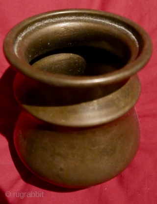 Lovely antique S Indian brass holy water vessel;  excellent condition with a warm patina; 4 3/4"H x 4"W.  Acquired late last century in Pondicherry,  S India.    