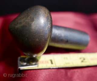 
Antique 'Ushnisha'(finial) atop the head of the Buddha symbolizing His Enlightened state;  Thailand/Laos;  bronze;  19th c.
Acquired north of Chieng Mai,  Thailand,  near the Laos border.

SOLD Thank you.

 