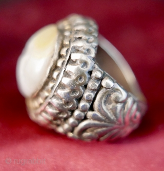 Antique Agate and Silver 'Signet' Ring from Afghanistan;  19th c.
Very masculine and rather regal 'signet' ring from Afghanistan - perhaps belonging to a tribal chieftain; silver with a nodule of gold  ...