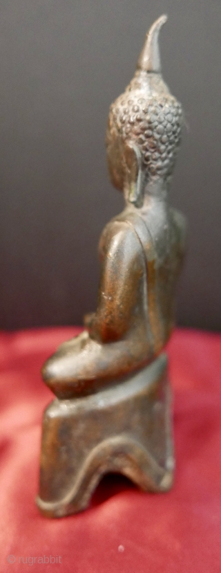 Antique Buddha;  Bhumisparsha mudra pose;  Ayutthaya period;  Thailand;  bronze;  16th c.;  5"H

SOLD Thank you.             