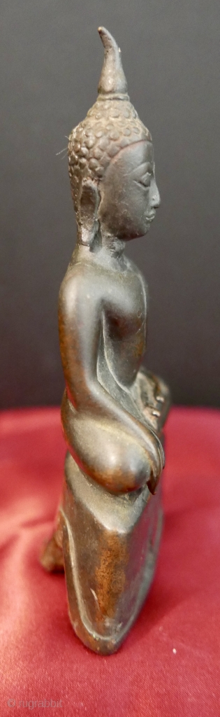 Antique Buddha;  Bhumisparsha mudra pose;  Ayutthaya period;  Thailand;  bronze;  16th c.;  5"H

SOLD Thank you.             