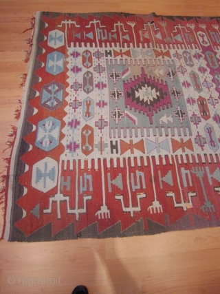 Negra Carpet shows you this Konya kilim which is 110-120 years old from Turkey.                   