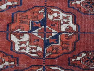 Tekke main carpet, 3,20 x 2,14. 1900 or earlier. Fine colors and attractive border.
Generally low pile and wear in some places, one repair.  Otherwise in very good condition. Generous price.
Request more  ...