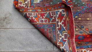 Konya Yürük rug, size 128 x 108
Heavy, long pile. Incredible mix of colors and nuances.
Prayer rug design.
                