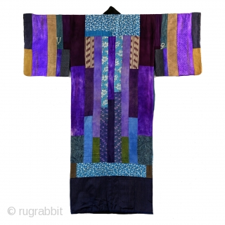 Yosegire Silk Juban - Vegetable Dyed Silks

An exceptional yosegire pieced silk juban.

Various silks (crepe, figured, pongee, wild silk) have been patched together to give this bold and dramatic effect. This hagi-isho juban  ...