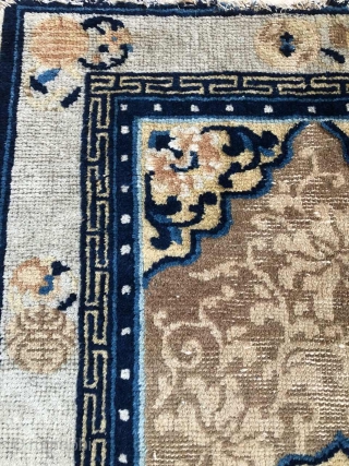 Chinese antique rug Ningxia, 18th century
Size 4/ 2.3 inche
100/60cm
To pick up from Los Angeles
Sending also available
Price: the best offer
              