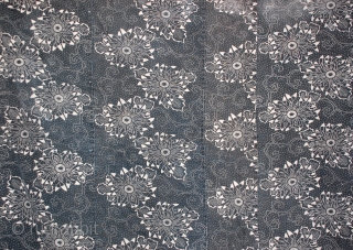 Antique large Kasuri hand-spun, indigo cotton futon cover, Japan Meiji Period, 19th century.
67" x 57"                  