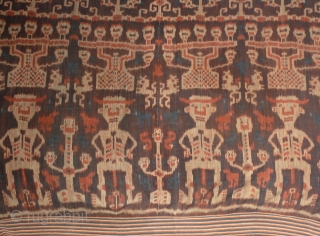 Indonesia Sumba Hinggi Ikat Ceremonial Cloth
A wonderful early ceremonial men's cloth from the island of Sumba in Indonesia, fine handspun cotton with natural colors in a warp ikat. early 1900s, collected in  ...
