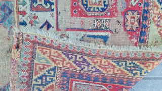 Size : 116 x 158 cm,
Old kazakh .                         