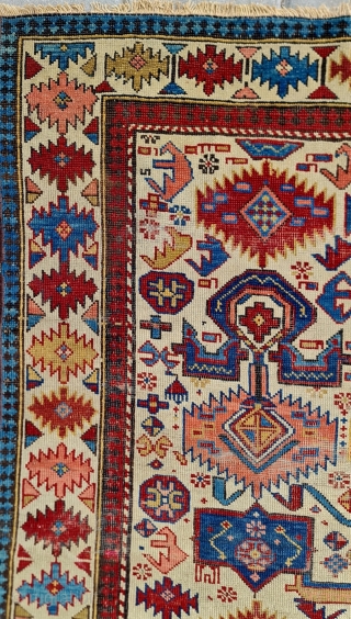 Size : 106 x 160 cm,
Caucasian Kuba,Sirvan.
Very rare with design and colors!
                     