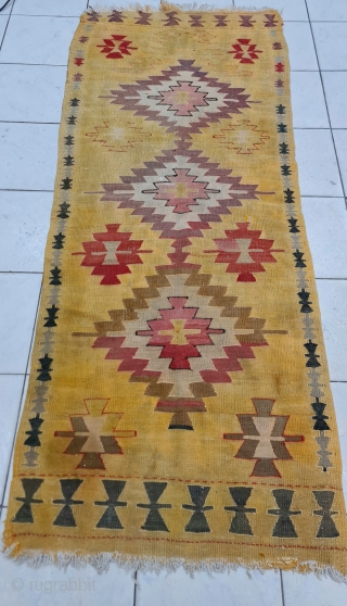 Size : 90 x 215 (cm),
Central anatolia, Cappadocia (avanos) .
Ca1900s
Wool on cotton.
I bought it from Avanos region, the family member said that he inherited the rug from his grandfather.    