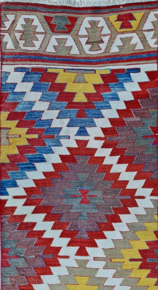 Size : 60 x300 cm, Central anatolia,Konya kilim

Please email me directly 
arisoylarmobilya@gmail.com                     