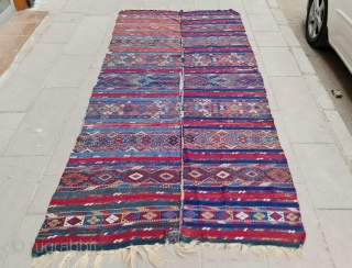 Size : 140 x 320 cm ,
East anatolia, Adiyaman (yuncu tribe).                      