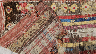 Central anatolia, Cappadocia
Early fragment...
Size ; 85x123 cm
Don’t be fooled by the 'concept' labels. Despite the booming tourism in Cappadocia, hotels that curate genuine, museum-grade artifacts like these are few and far ...