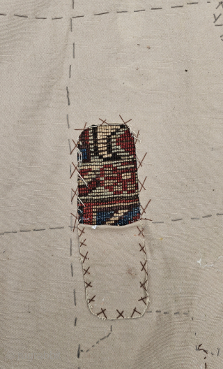 Size ; 85 x 140 cm
Central anatolia, Konya (Ladik or Karapinar ?)
Early fragment.
Professionally assembled on organic linen.
Detailed information Dm arisoylarmobilya@gmail.com