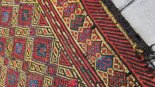 Size ; 210 x 310 cm
Central anatolia, Sivrihisar .
Early piece .
Detailed information Dm 

arisoylarmobilya@gmail.com                   