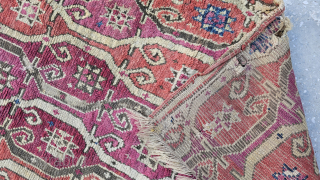 Central anatolia, Cappadocia (Uchisar)
Size ; 90x200cm                           