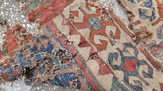 Size ; 80x85 cm
Early 1700s
Central anatolia, Cappadocia 
Early fragment...
Detailed information Dm arisoylarmobilya@gmail.com                     