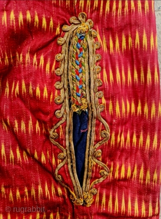 Ottoman textile .
Salvar.
Silk ...                             