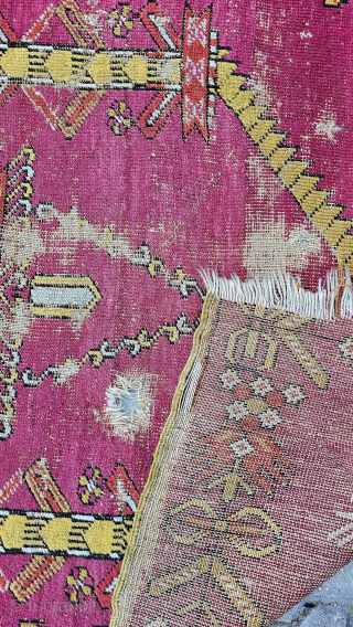 Size ; 96x178 cm,
Central anatolia, Cappadocia .
Kandilli mucur .
(Could be Armenian)
                      