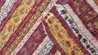 Size ; 103 x 110 cm
Central anatolia, Sivas (Gurun textile).
Detailed information Dm arisoylarmobilya@gmail.com                    