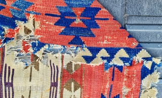 Size : 133 x 355 cm,
Central anatolia, Cappadocia kilim                        