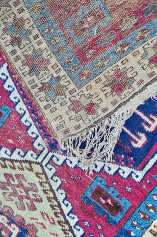 Size : 103 x 220 cm,
East anatolia , Antep .

Armenian carpet .
                     