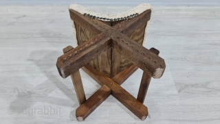 Size: 35x35x35 cm,
Central anatolia ,Cappadocia 
Ottoman stool with special wood embroidery...
                      