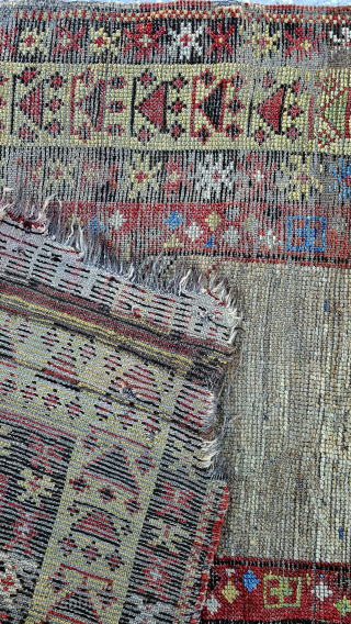 Central anatolia, Konya (Karapinar)
Early 1800 or pre 1800
Size  ; 116x170 cm
For detailed information Dm ''direct message''
arisoylarmobilya@gmail.com