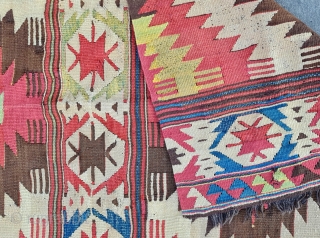 Size : 104 x 230 (cm),
Central anatolian kilim, Konya-antalya border.
Karakecili tribe.
                      