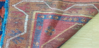 Very lovely carpet good condition very good colors                         