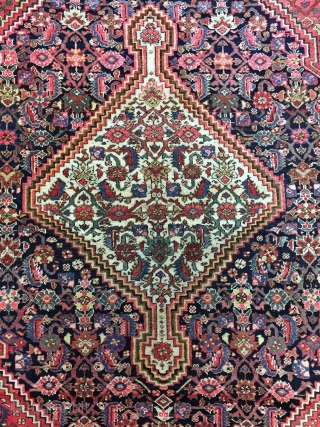 Antique Handmade Persian Bakhshayesh Rug,All in natural,good pile,soft and good Condition,lovely design,Clean,Wool&Cotton,Around 100 years old

Size:288cm by 168cm                