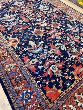 Antique Persian Handmade Zigler Rug, Circa 1920

Size 400cm By 290cm                       