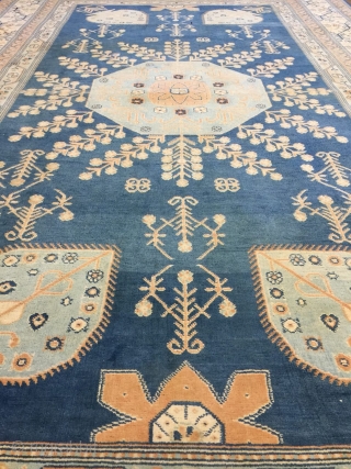 Antique handmade Rare Indian Agra rug,full cotton,lovely design and colours,good pile,All in natural,somewhere is old repaired,
Around 80 years old,Summer Rug,Size:220cm by 137cm           